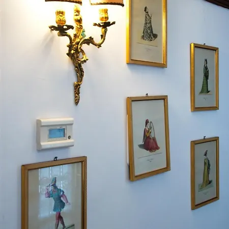Elegant 300m From Old Town Center Appartement *